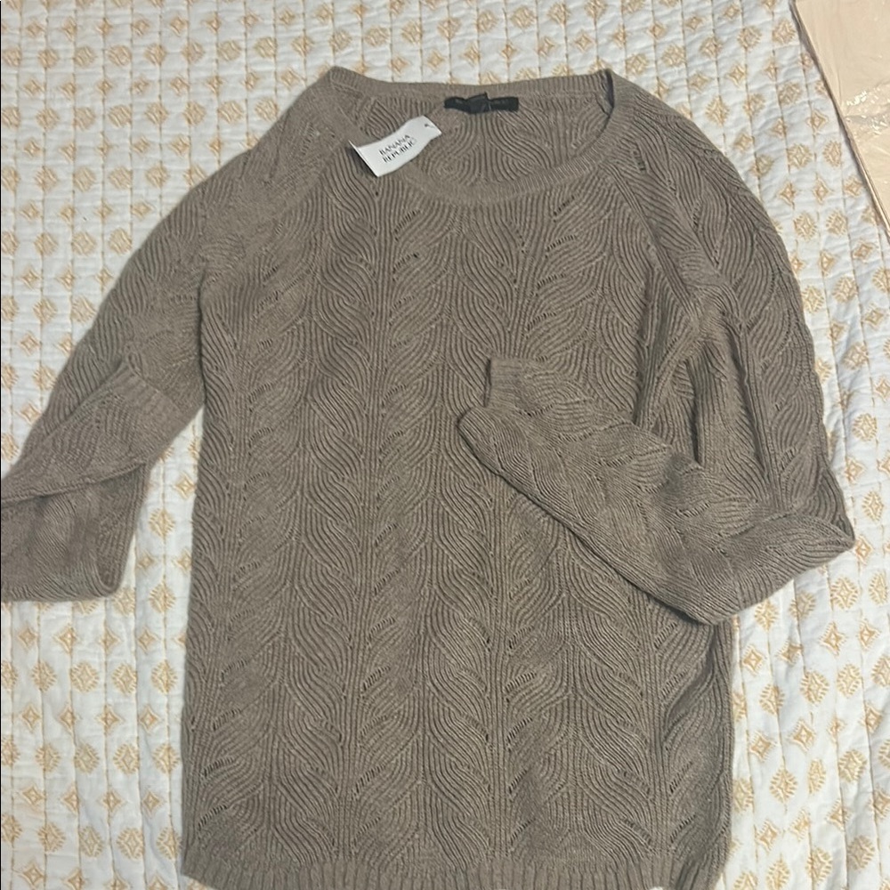 Women's Banana Sweater NWT